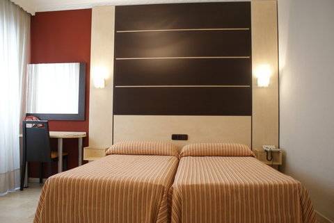 Universal Hotel Granada